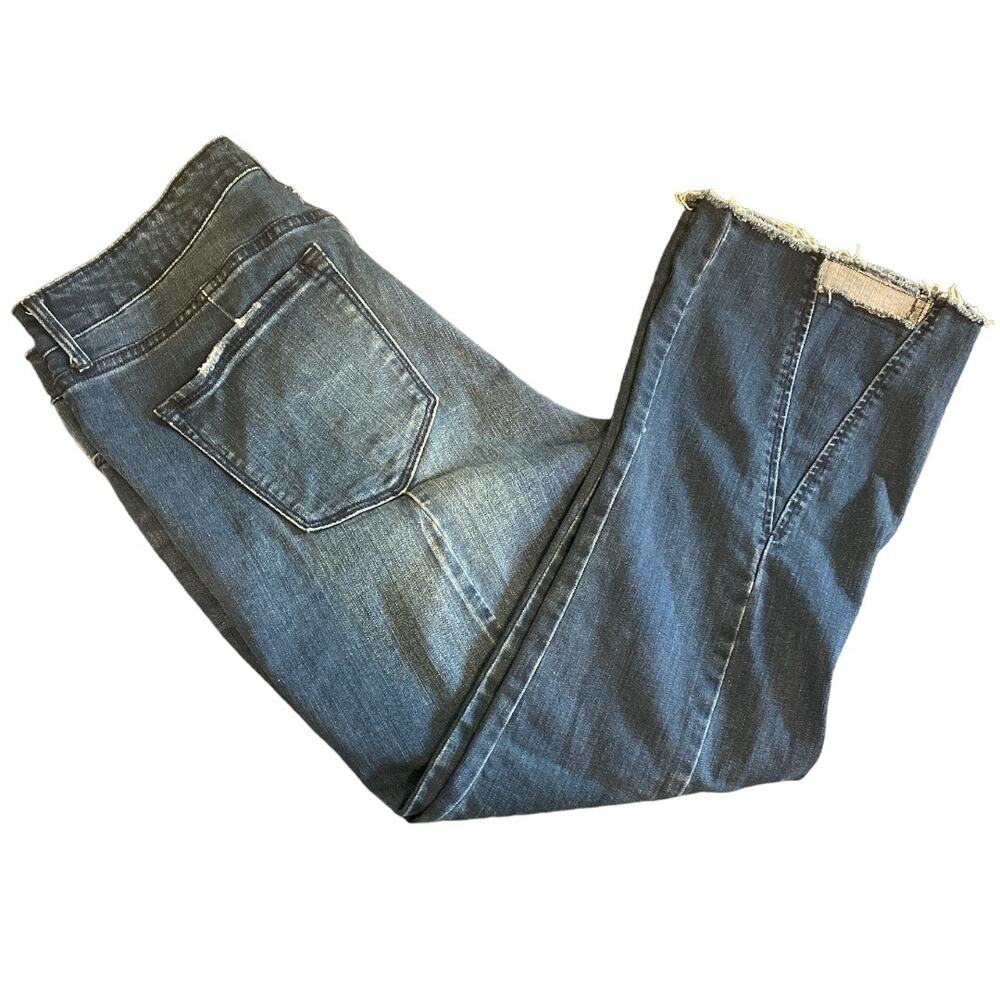 Social Standard by Sanctuary Mid Rise Kick Crop Jeans Size 14